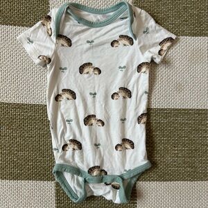 KYTE baby bamboo hedgehog onesie 0-3 months